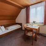 Mini-hôtel Landgasthof Zur Linde Heimbuchenthal