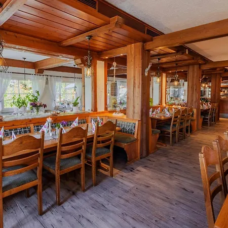 Landgasthof Zur Linde Gasthof 3*