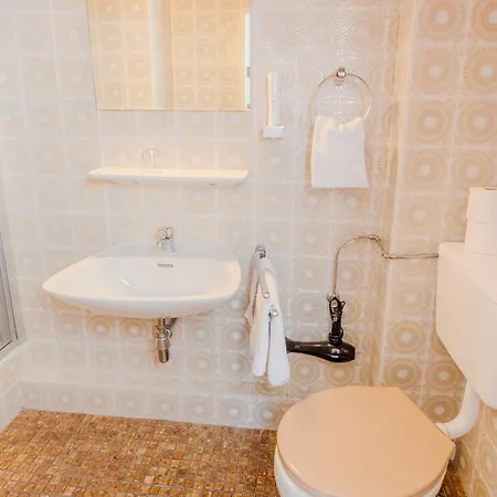 Мини-отель Landgasthof Zur Linde 3*